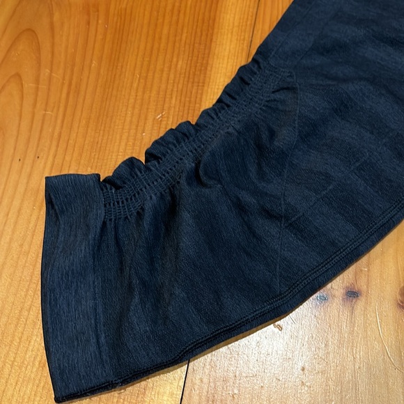 LULULEMON 4 In The Flow Crop Striped Black Charcoal Seamless - Picture 5 of 8